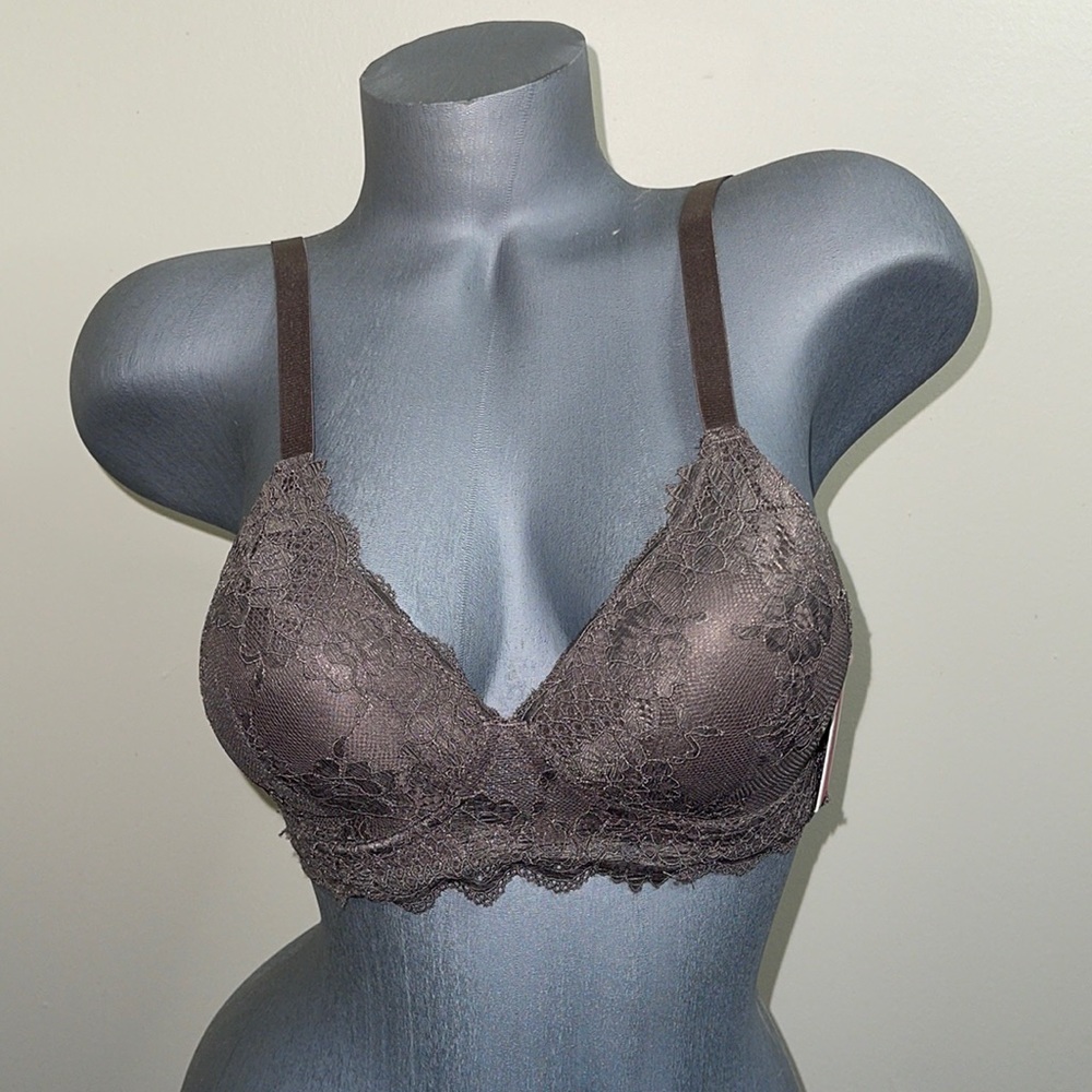 Ilys Lumie Comfort Fit Light Padded Wire Free Wireless Bra Bralette 3 Hooks.